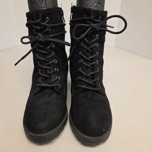 Zigi Soho Women's Combat Boots sz 8.5 Vegan Suede Block Heeled Ankle